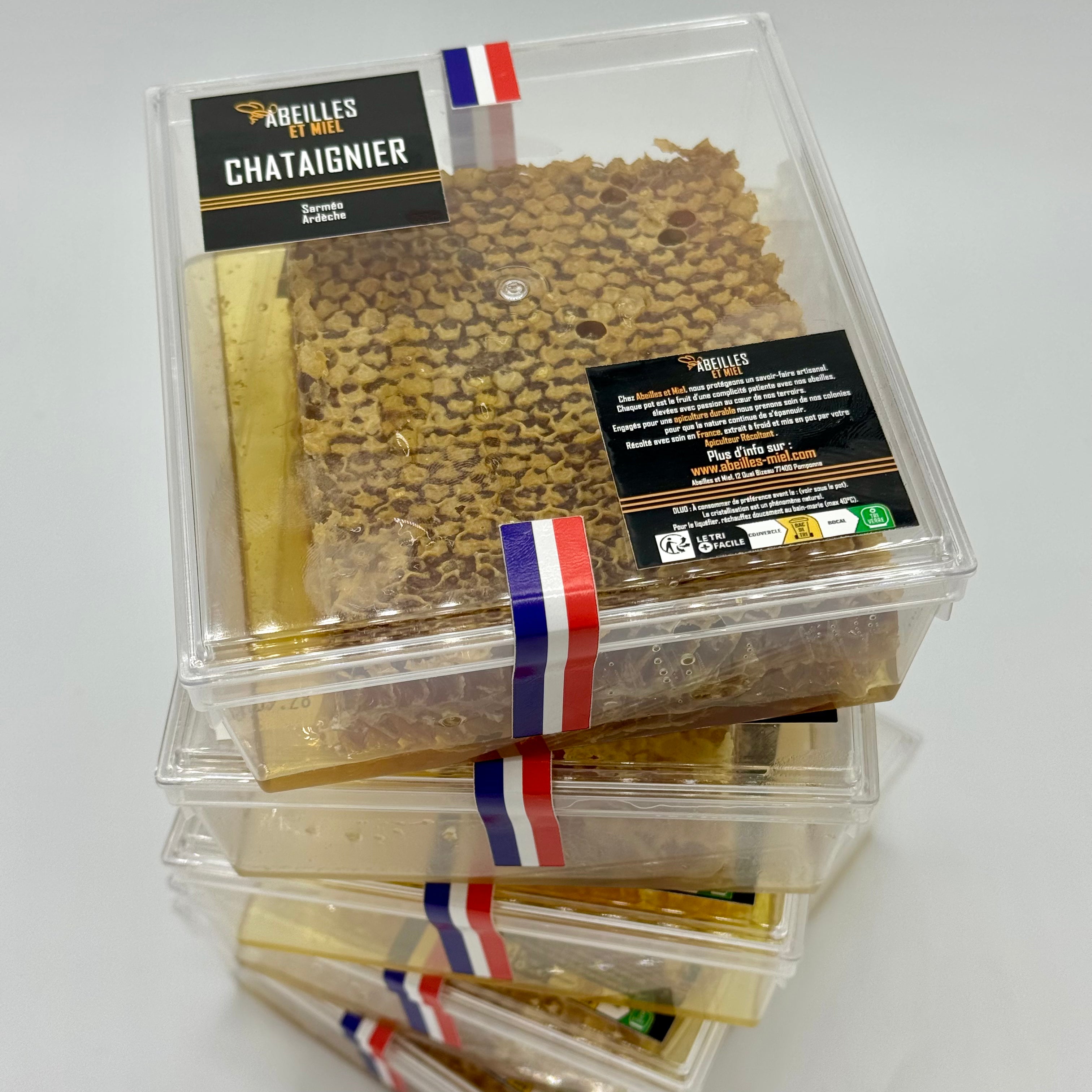 Morceau de rayon de miel de châtaignier