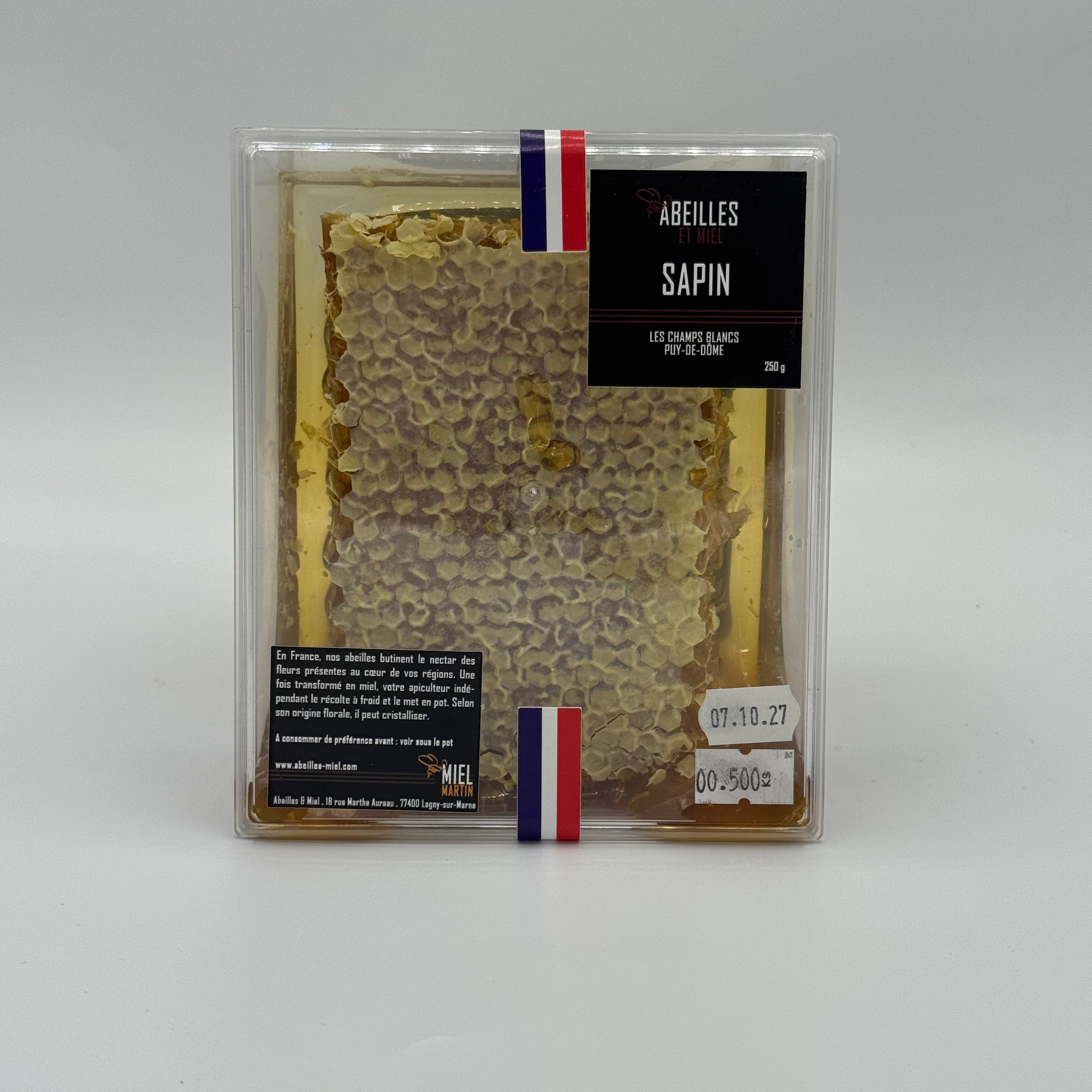 Pot de miel de sapin récolté dans le Forez en Auvergne, au goût boisé et intense.